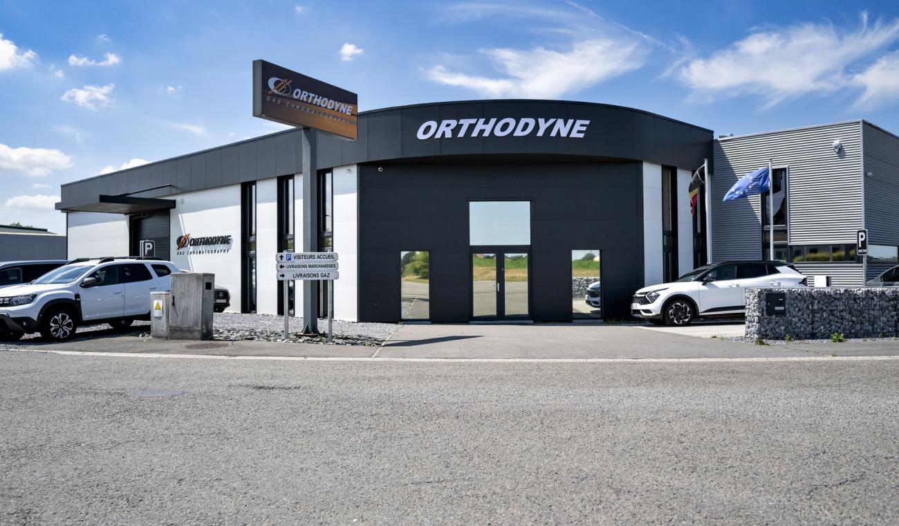 Bâtiment commercial par Picard Construct